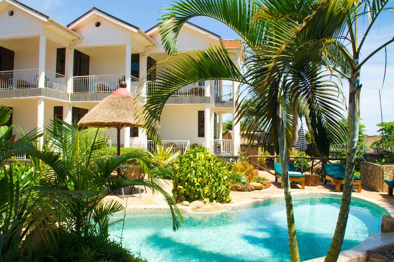 2 Friends Beach Hotel